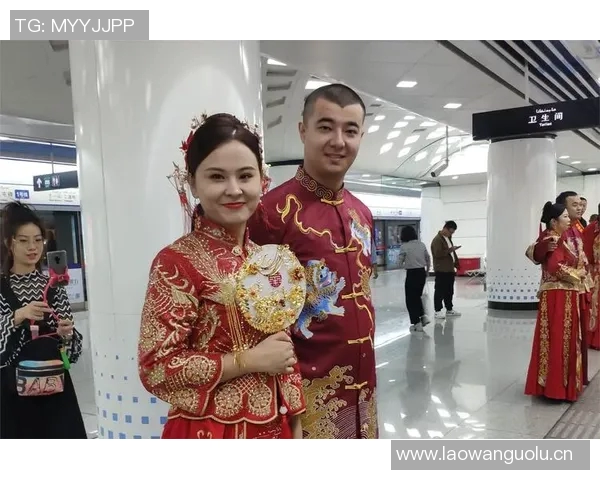 新婚快乐多库社交媒体分享与未婚妻甜蜜合照宣布今日盛大婚礼